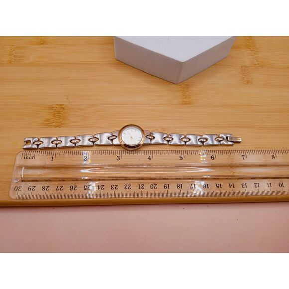 Peugeot 746 Watch Women's Silver And Gold Tone Bracelet WORKING Vintage Watch - Picture 4 of 6